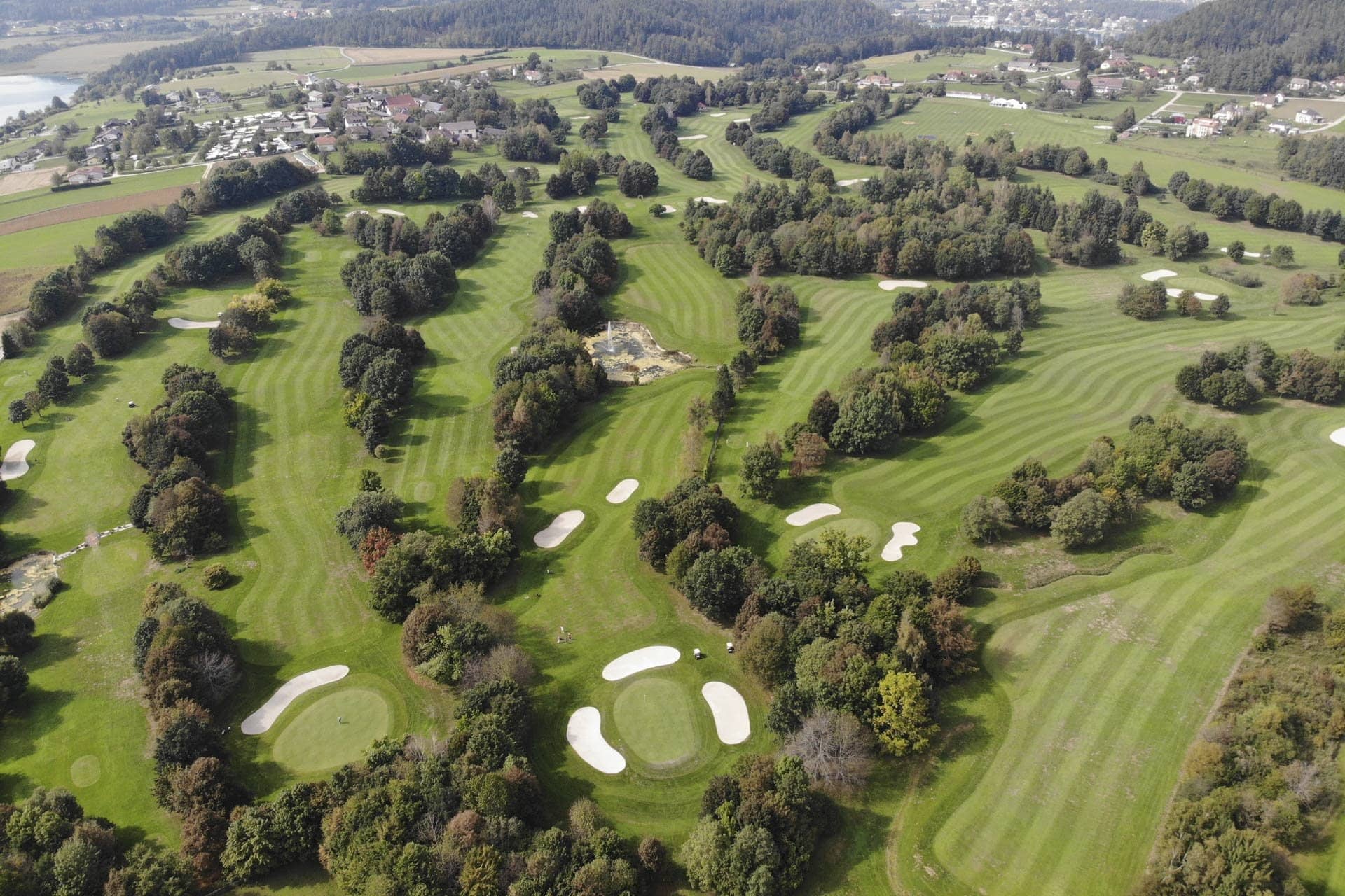 Luftbild des Golfparks Klopeiner See – Südkärnten